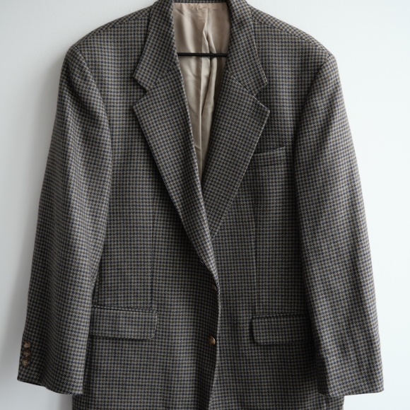 Brown Checkered Blazer - Made in Canada - Picture 8 of 9